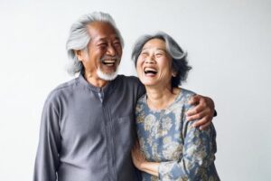 笑顔の老夫婦